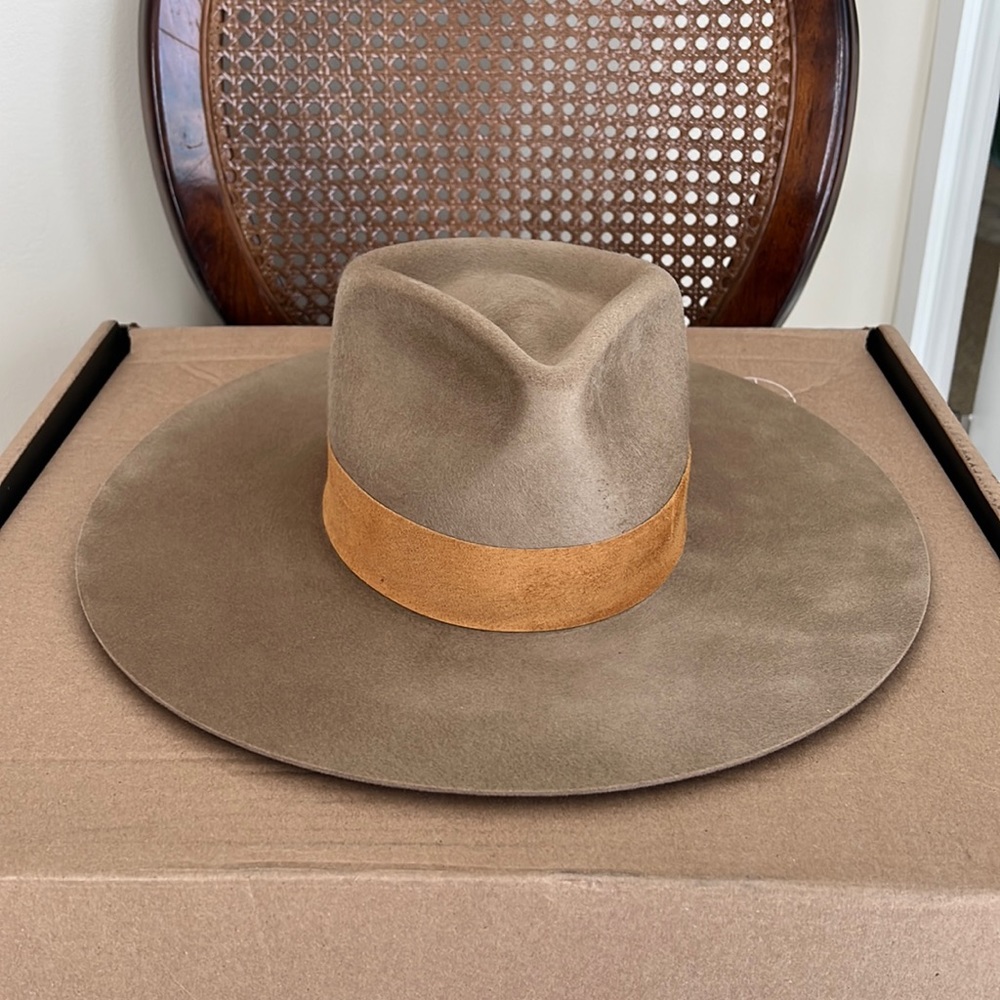 NIB- Janessa Leone “Tessa” Wool Hat